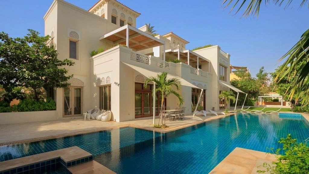 Luxurious Villa with Private Pool in a Prime Location